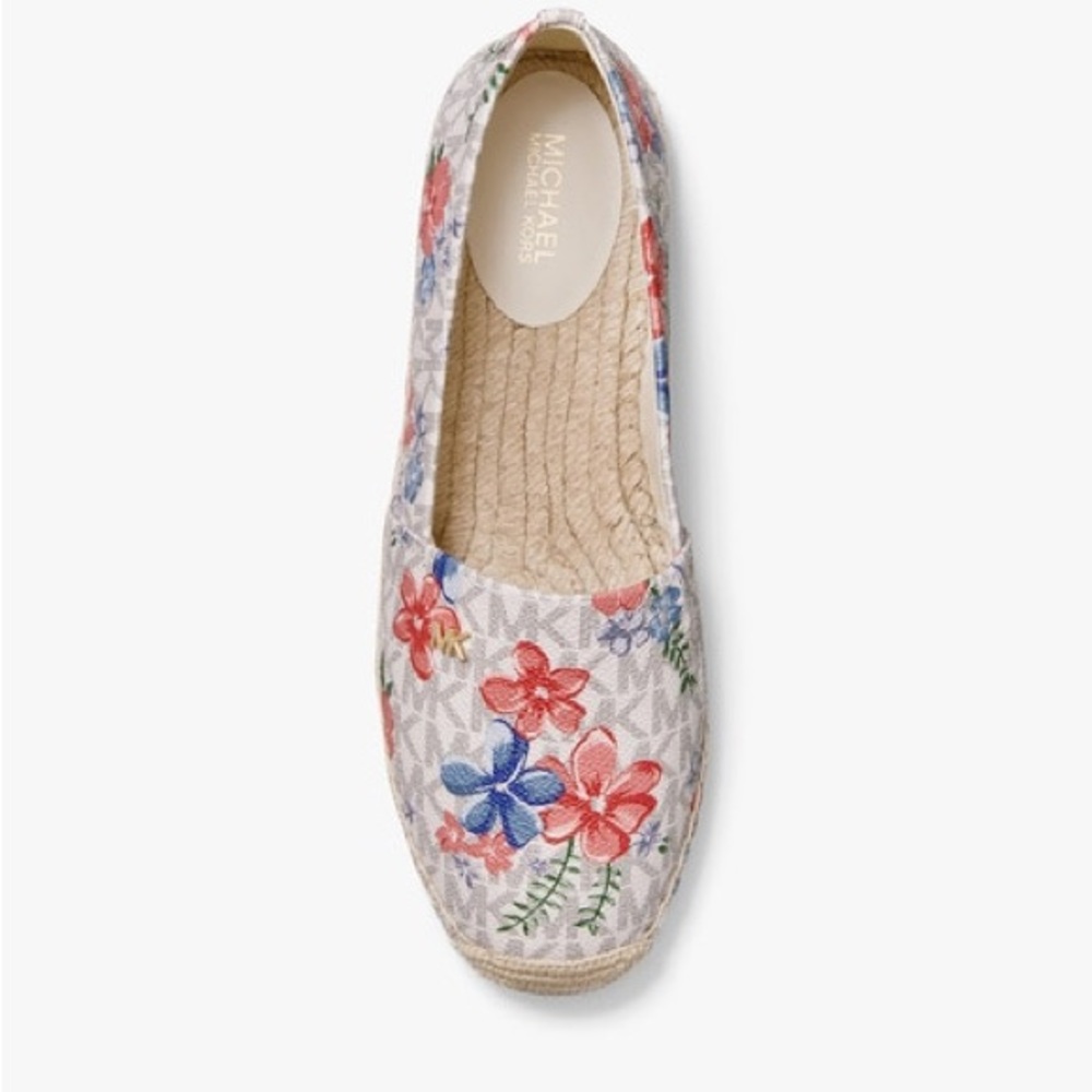 Michael Kors Women’s Vanilla Kendrick Logo Slip-On Espadrilles size 6.5